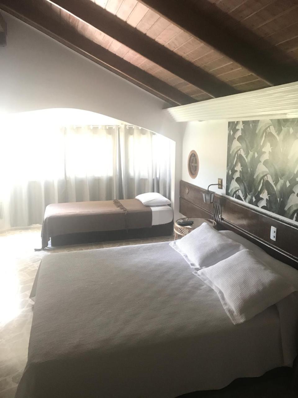 Casa Grecia Pousada บอมบินญัส ภายนอก รูปภาพ